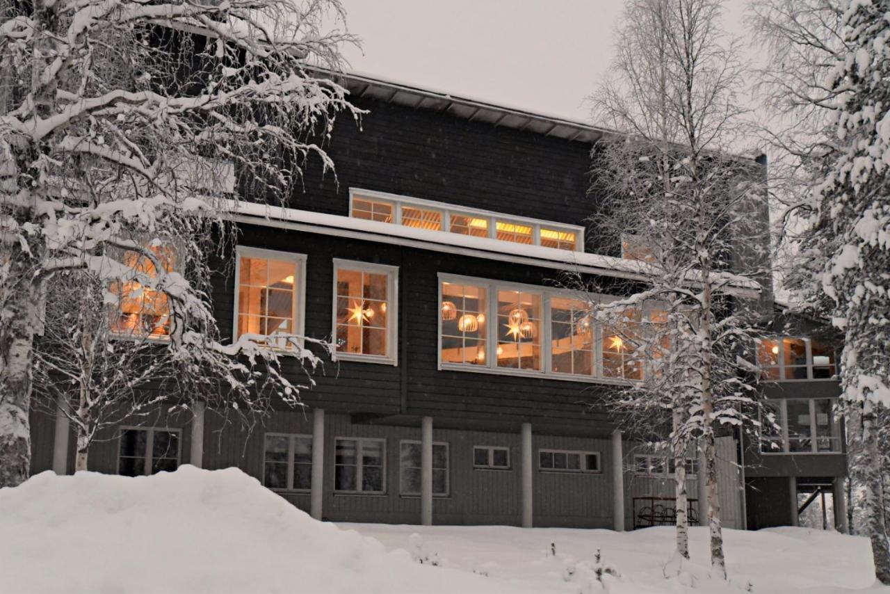 Hotel Yllaesrinne Yllasjarvi Exterior photo